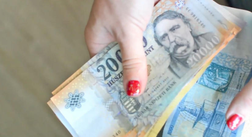 Duplán érkezik a családi pótlék augusztusban – de a CSED más szabály szerint jön
