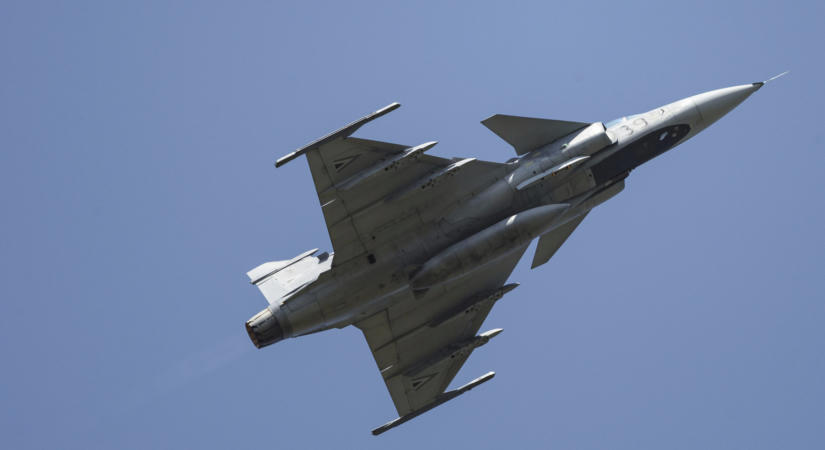 Gripen-baleset: Megsemmisült egy magyar vadászgép Szolnoknál