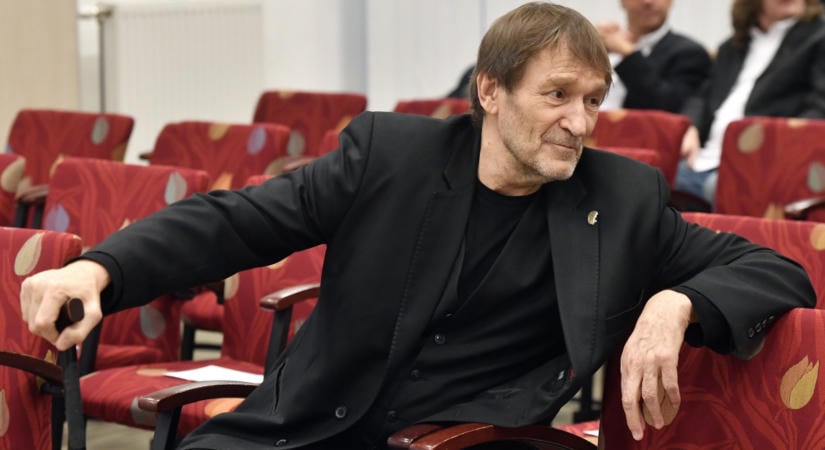 Cserhalmi György: Vidnyánszky Attilának ki kellene töltenie a mandátumát