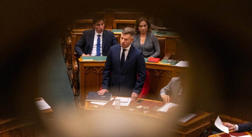 Magyar Péter késő este diplomáciai csörtét vívott az ukrán külügyminiszterrel, mire a Fidesz aggódni kezdett a magyar-ukrán viszonyért