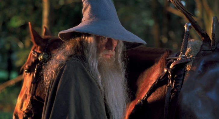 Megérkezett az első felvétel az új A Gyűrűk Urából, és Gandalf láttán leesik az állunk