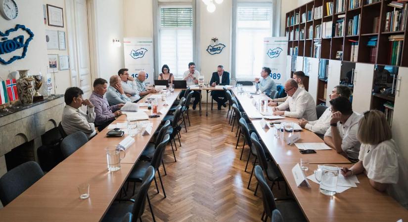 Cser-Palkovics András: Az önkormányzatok konstruktív munkára készülnek az új kormánnyal