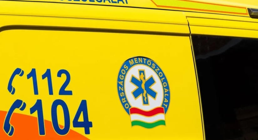 Súlyos buszbaleset az Astoriánál: kilencen megsérültek, egy nő életveszélyben van