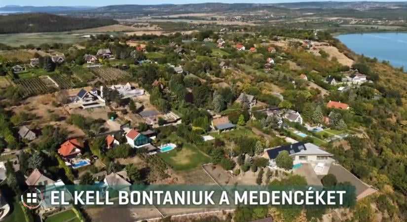 Tiborcz István korábbi üzlettársának, és a MOL-vezetőhöz köthető cégnek is le kell bontania tihanyi medencéjét