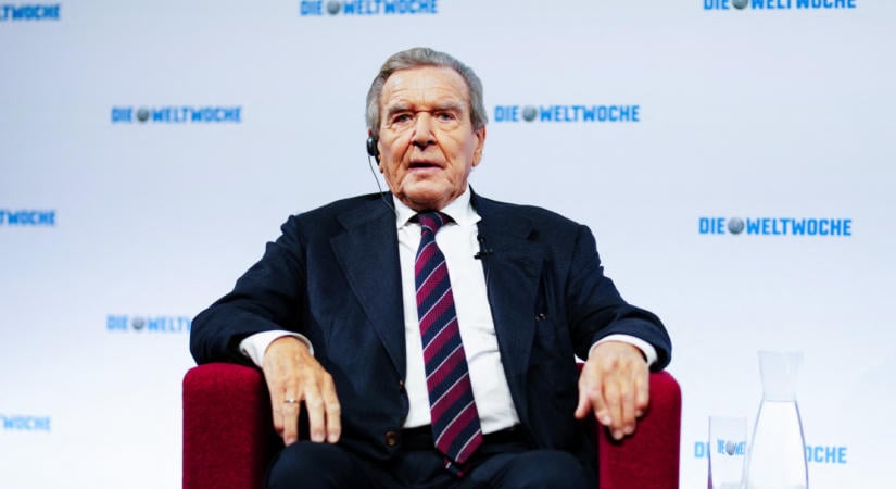 Gerhard Schröder az orosz elnök otthonában ünnepelte Putyin születésnapját