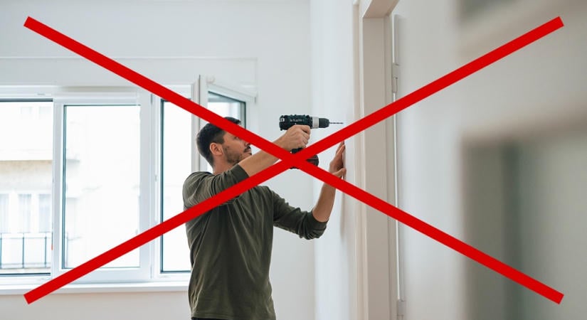 Vége lehet a fal fúrásának: egy diák találmánya akár 10 kilót is megtarthat – szög és csavar nélkül