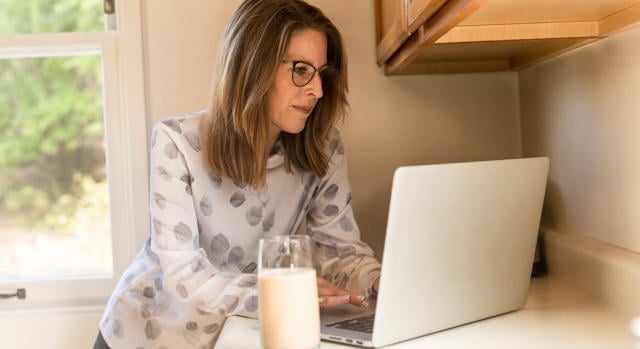 A menopauzára fogjuk a nők munkahelyi problémáit? Ezzel még nagyobb hátrányba kerülhetnek