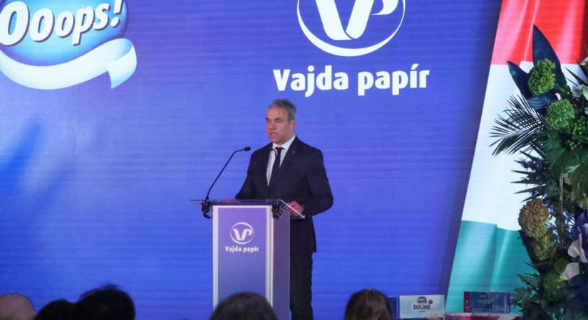 Ötvenmilliárdos eredmény - tíz százalék feletti növekedést produkált a dunaföldvári Vajda Papír 2025-ben