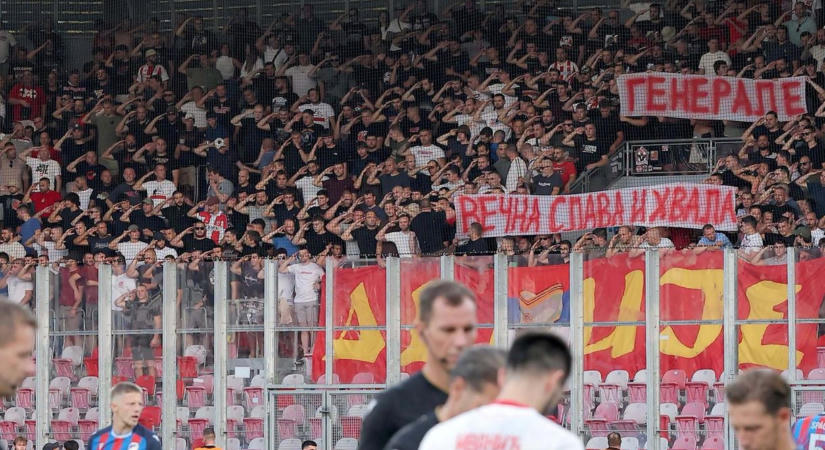 Fotók: a háborús bűnös Ratko Mladicot éltették a Crvena zvezda szurkolói csapatuk csehországi El-meccsén