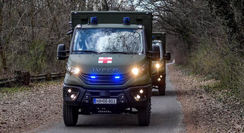 Így néznek ki a Magyar Honvédség új, terepre termett autó