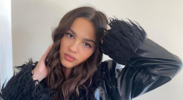 Olivia Rodrigo észre sem vette, hogy az orra előtt kérték meg a rajongója kezét