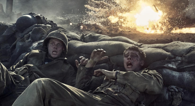 Előzetest kapott Bill Skarsgård második világháborús filmje, ami alapján nemcsak Normandiában volt pokoli élmény partra szállni