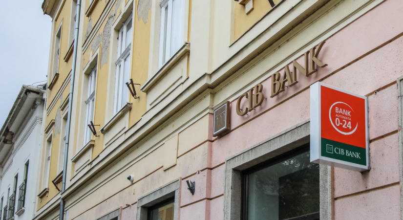 Érdemes észben tartani, hogy ma este 11 után Magyarországon nem használhatjuk a CIB Bank számos szolgáltatását