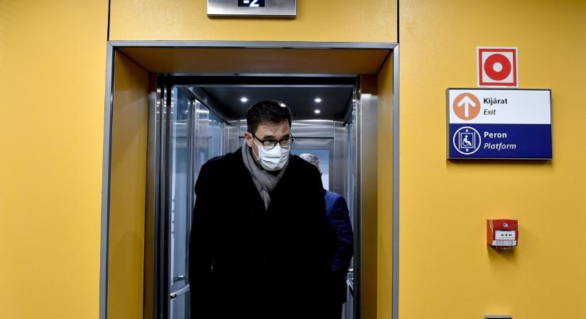 Világgazdaság: Megint milliárdok hiányoznak a 3-as metró felújításához