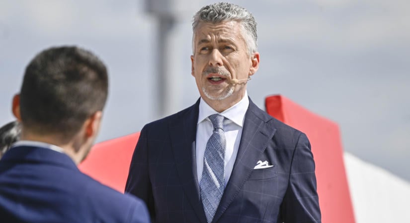 Rákay Philip állítja, ő csak kreatív producere volt a Pefőfi-filmnek, semmi köze nem volt az állami támogatások felhasználásához