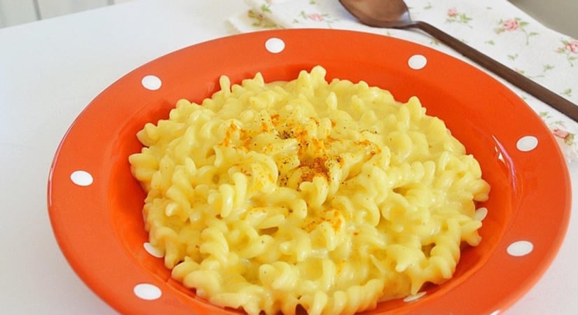 Gabriella konyhája: Sajtszószos tészra - recept