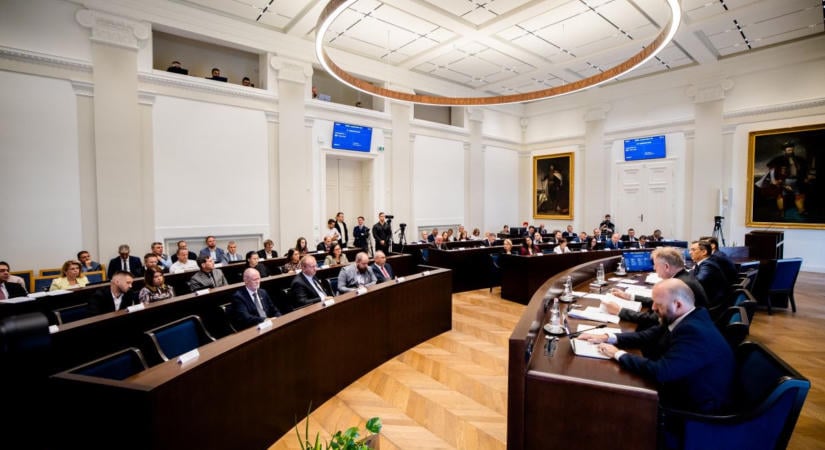 Milliárdos elmaradás a debreceni adóbevételben