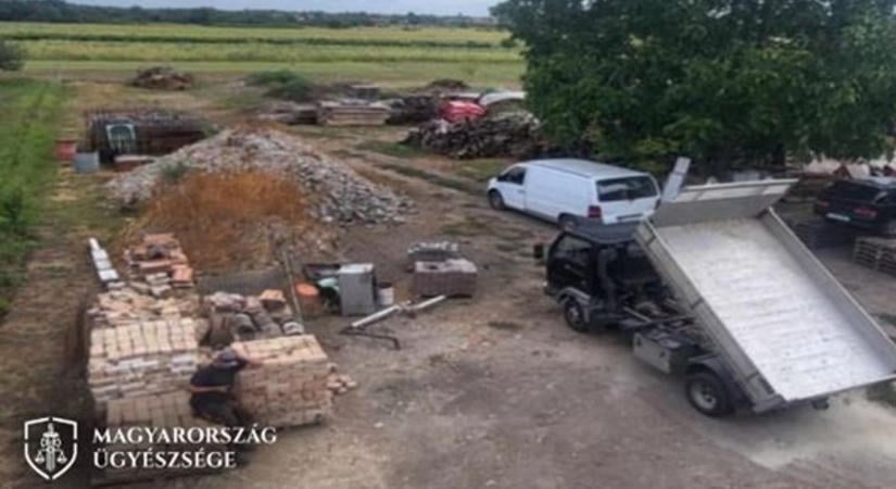 Engedély nélkül gyűjtötte a hulladékot a Fejér megyei férfi, vádat emelt ellene az ügyészség