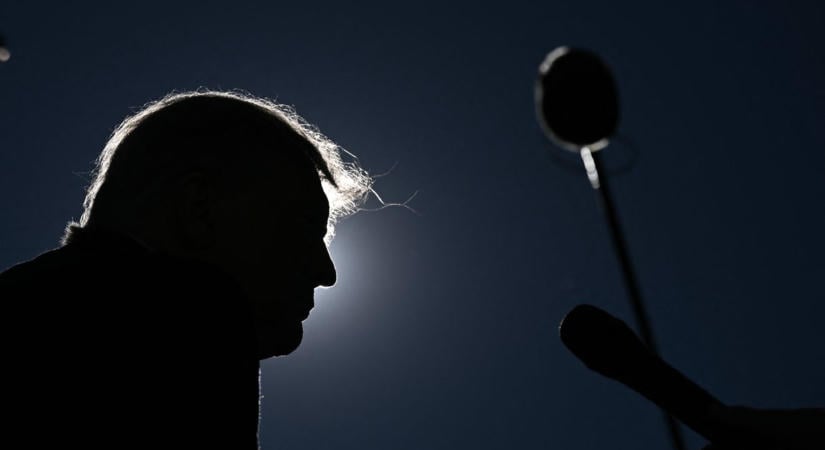 Donald Trump előzeseten leadta a szavazatát Floridában