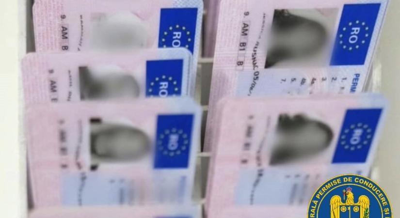 Rejtélyes lelet: több száz, vélhetően román jogosítványt találtak egy moldovai szeméttelepen (VIDEÓ)
