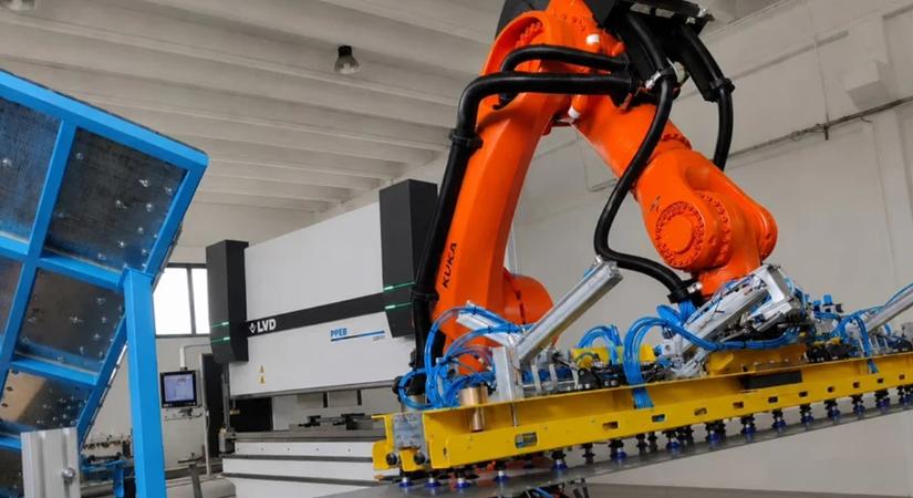 Az LVD és a REA Robotics stratégiai partnerséget jelent be a fejlett élhajlítás-automatizálási megoldások terén