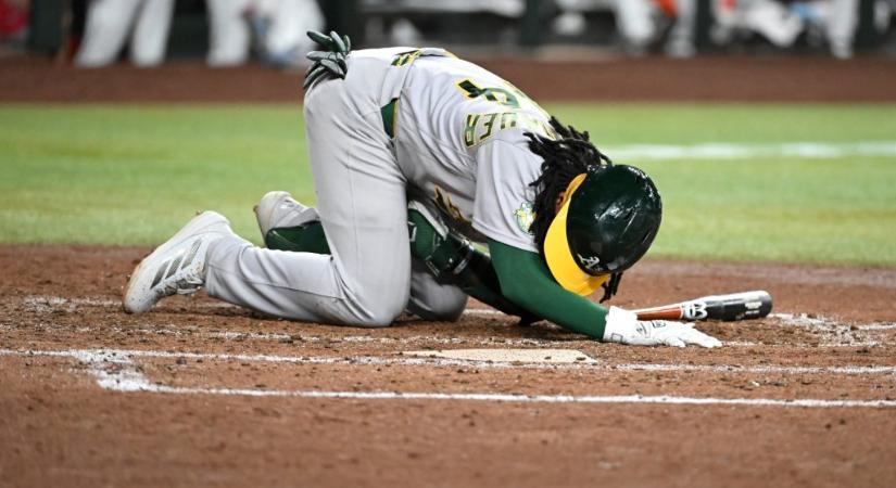 Megrepedt a baseballjátékos heréje a balul sikerült ütés után