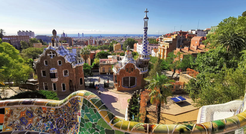 Aki arcot adott Barcelonának – Városnézés Antoni Gaudí nyomában