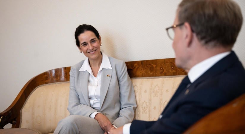 Orbán Anita: meg kell vizsgálni, hogy Szijjártó Péter valóban a magyar érdekeket képviselte-e