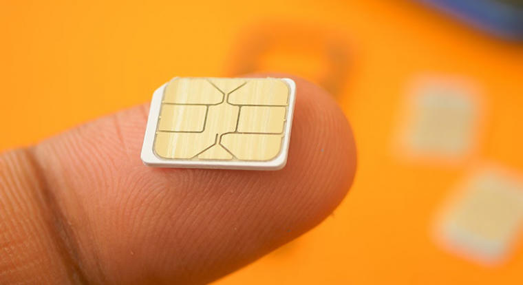 Komoly veszélyeket rejtenek a SIM-kártyáink