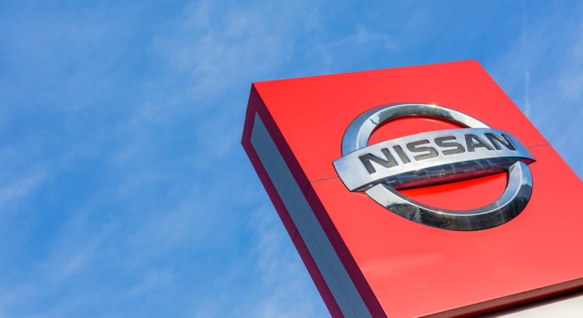 Bemutatták a Nissan új elektromos autóját, 8 millió forint körül mozoghat az ára