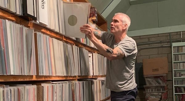 Henry Rollins megnyitja hatalmas punk rock-archívumát a nagyközönség előtt