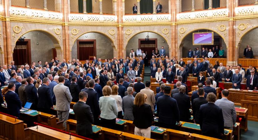 Neves jogtudósok nyílt levélben szorgalmazzák Sulyok Tamás és a többi közjogi tisztségviselő leváltását