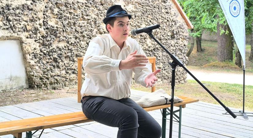A Kárpát-medence meséi találkoztak Tatán fotók