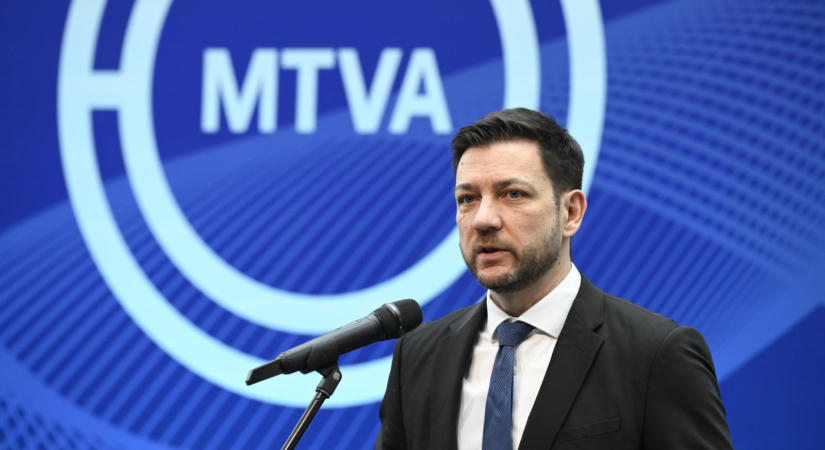 Több mint 28 millió forintot kapott a jogviszonya megszűnésével összefüggésben a hírhamisító Papp Dániel