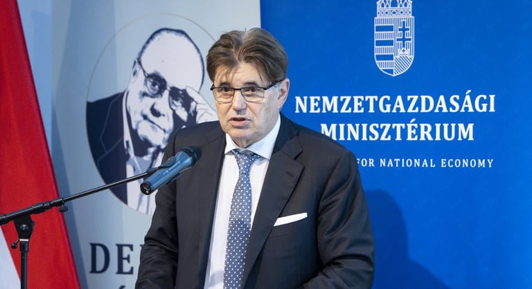 Vezetőváltás, átvilágítás, milliárdok: újabb fordulat a Demján-programban