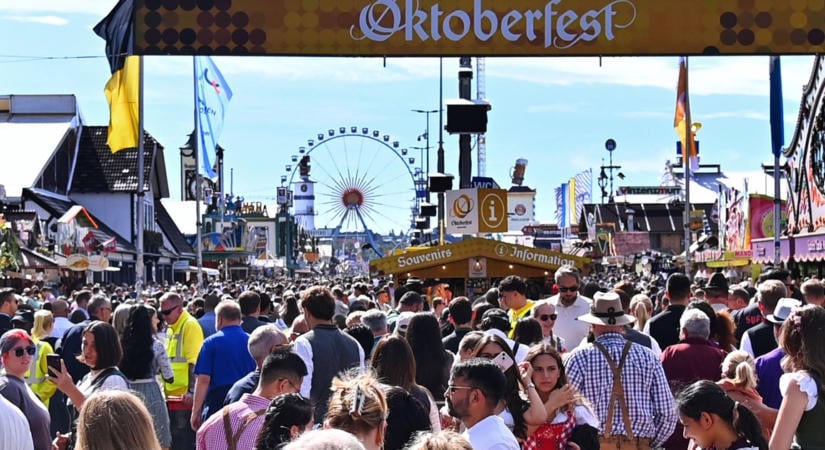 Horrorbaleset történt az Oktoberfesten: egy biztonsági őr vesztette életét, miután beszorult két szerkezet közé