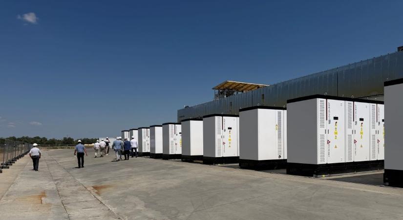 Gigantikus akkumulátor épült Tiszaújvárosban közel 10 milliárd forintból