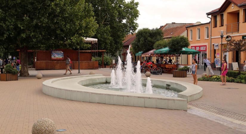 Párkány, az elnéptelenedő város – avagy a látszat és a valóság
