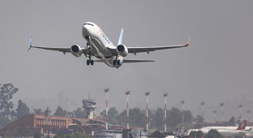 Pakisztáni Boeing 737-es jelzett, hogy valami nem oké, három perccel később megszakadt a kapcsolat