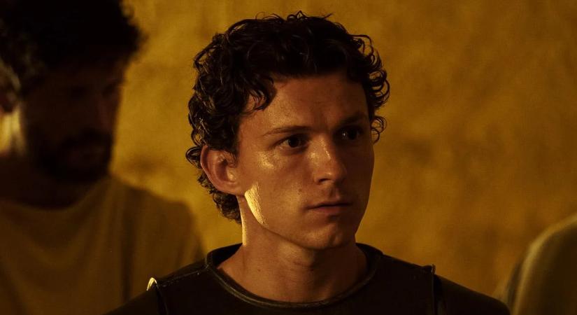 Tom Holland súlyos szabályt szegett az Odüsszeia forgatásán