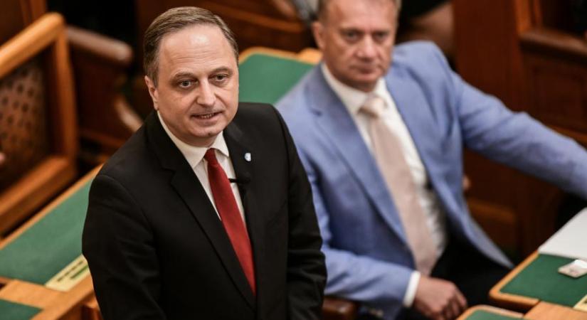 A Jobbik szerint meg kellene büntetni Hadházy Ákost
