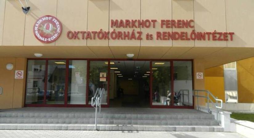 Új, korszerű ultrahangkészülékkel bővült a Markhot Ferenc Kórház nőgyógyászati ambulanciája