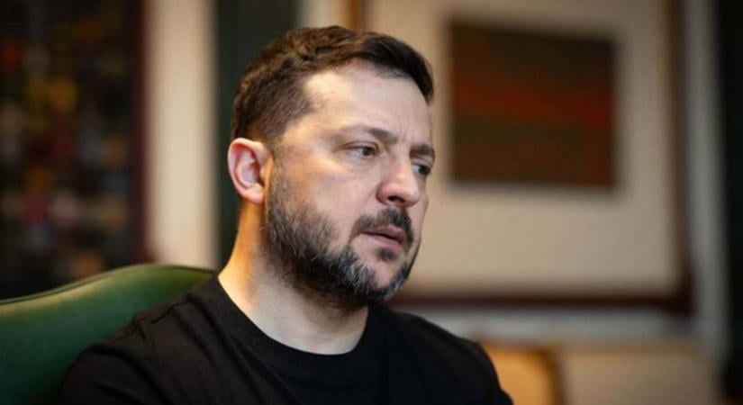 Zelenszkij Londonban: Ukrajna bármilyen tűzszünetre kész, de a támadások folytatódnak