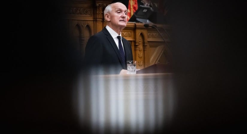 Nyilvánosságra hozták Baka András vagyonnyilatkozatát