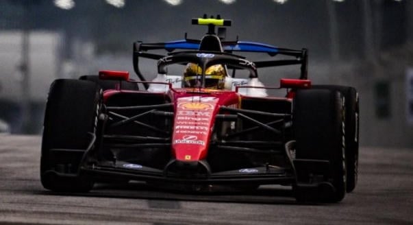 Hamilton: Túl ideges volt a hátulja