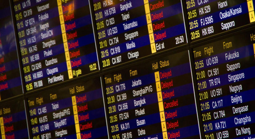 Több száz járatot kellett törölni a brit légiirányítási rendszer bakija miatt – kiakadt a Wizz Air és a Ryanair