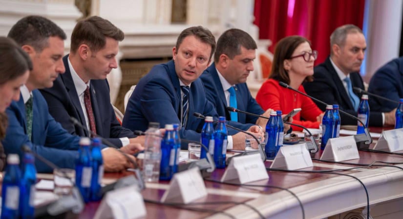 Nicușor Dant kritizálta a kijelölt miniszterelnök