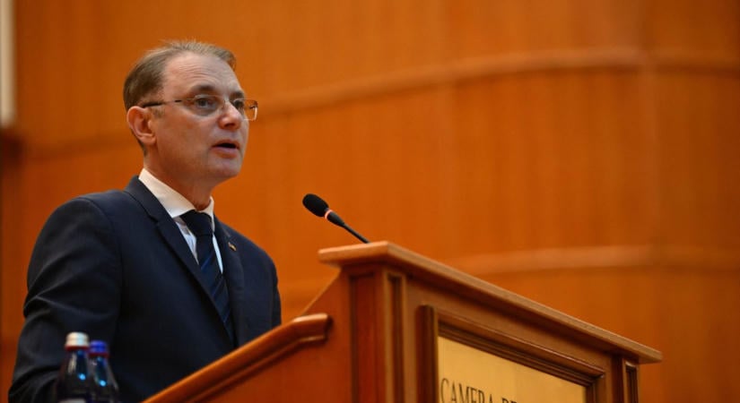 Közel fél év után véget érhet a politikai válság, zöld utat adott a parlament: Luca Niculescu megkapta a parlamenti bizalmat, este hivatalba is léphet az új román kormány