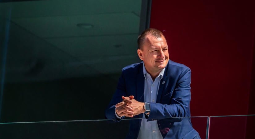 Hivatalos: Szujó Zoltán távozik az MNASZ éléről