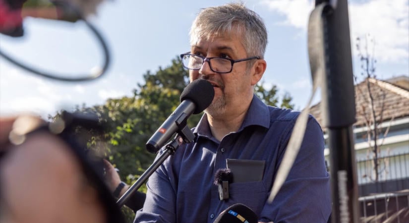 Hadházy Ákos újabb feljelentést tett az aranykonvojügyben